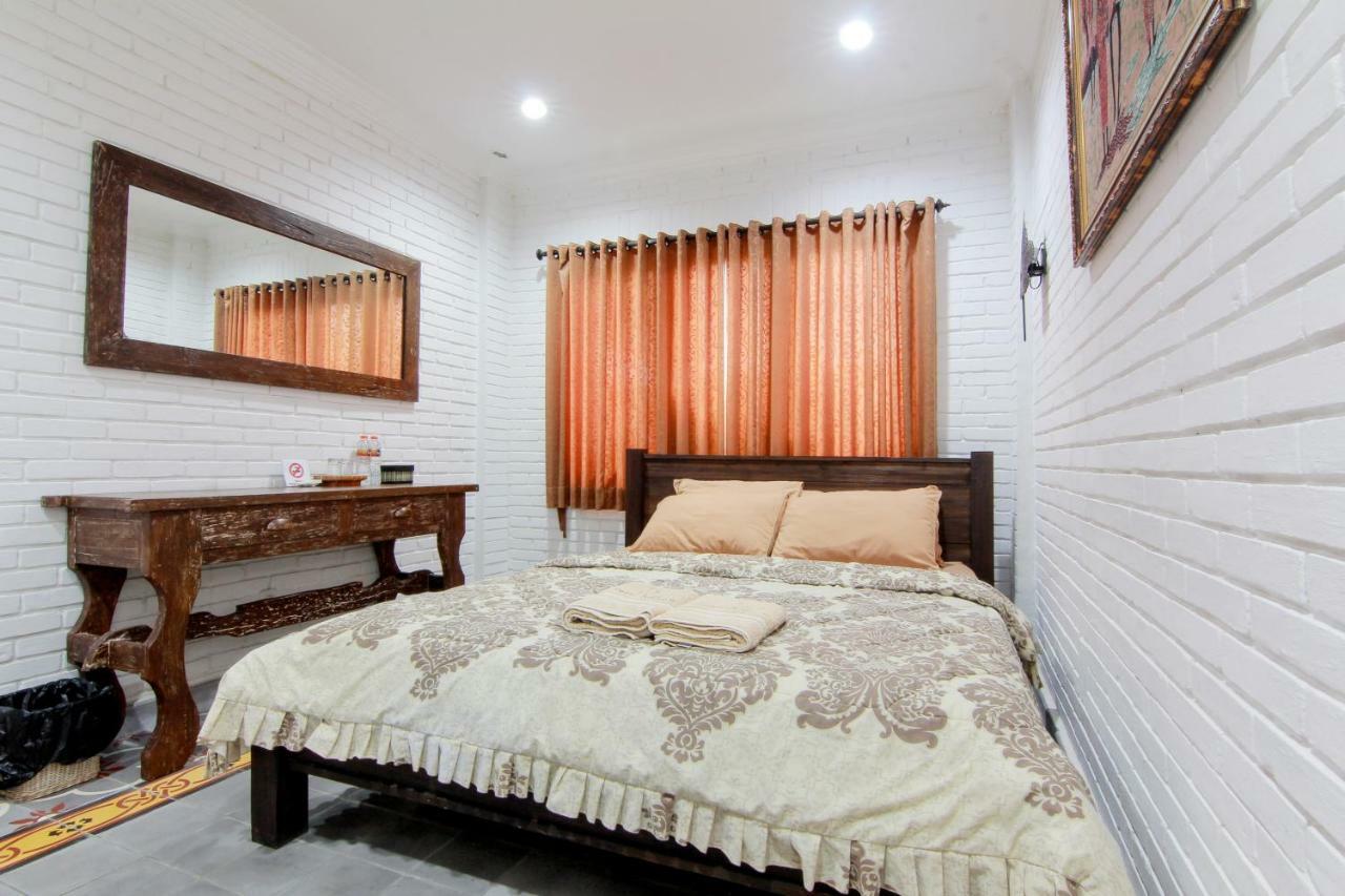 Satu Kayen Guest House Sleman  Extérieur photo