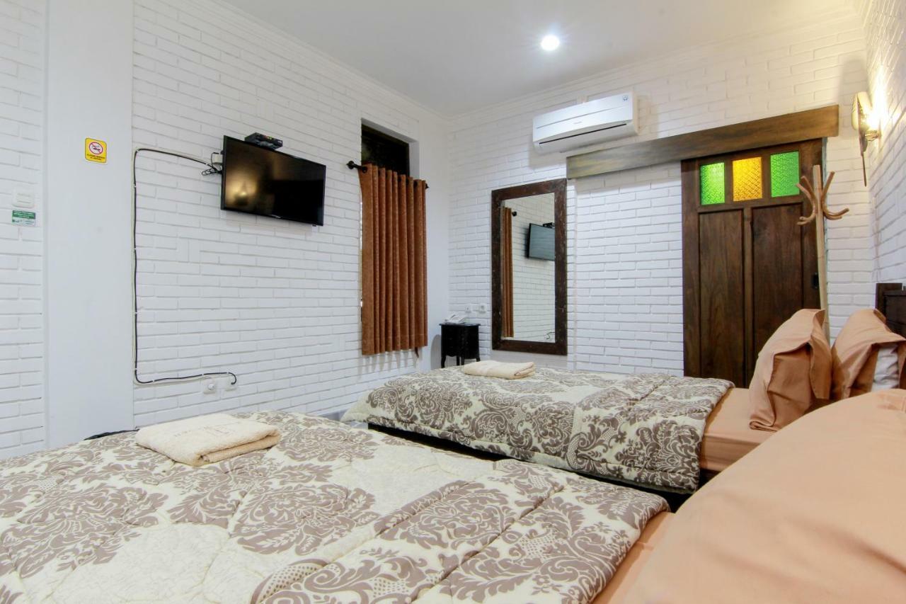 Satu Kayen Guest House Sleman  Extérieur photo