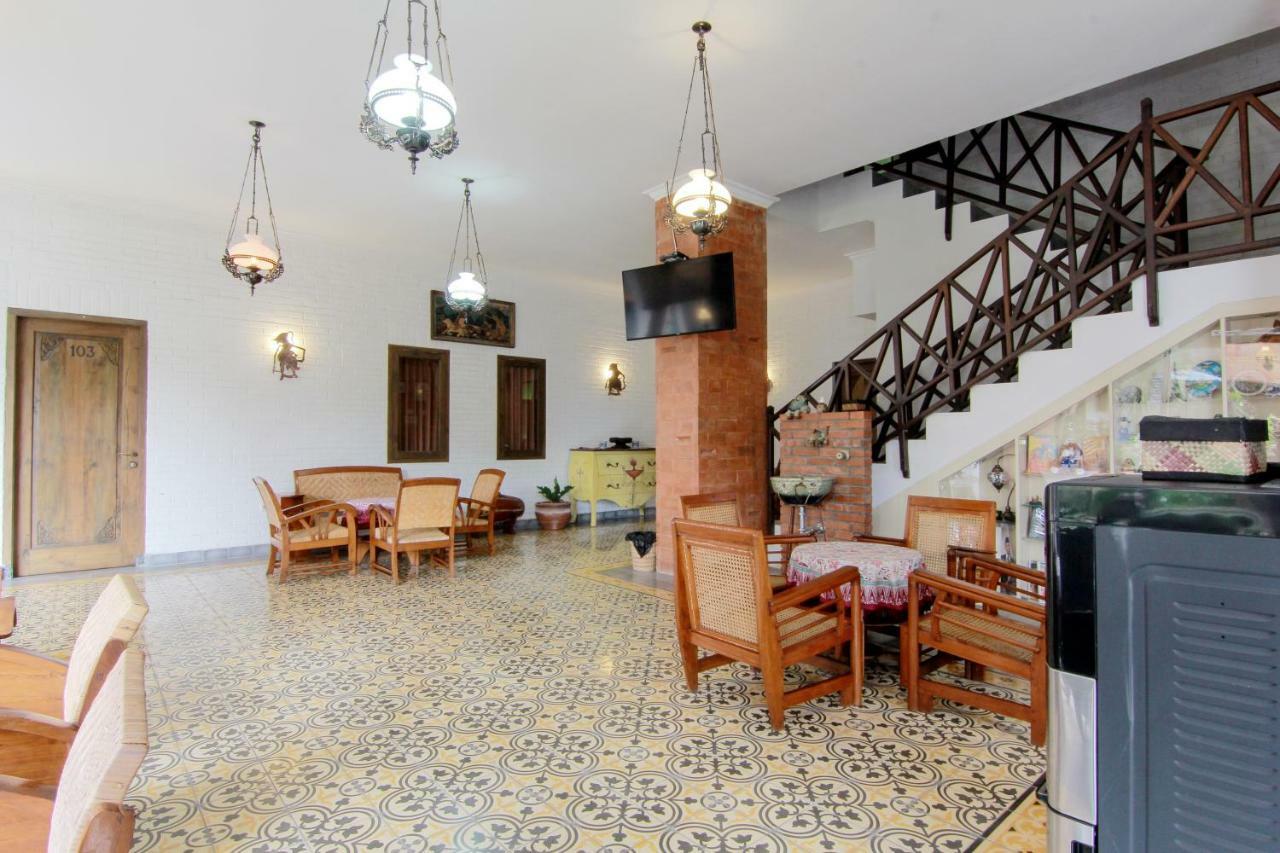Satu Kayen Guest House Sleman  Extérieur photo